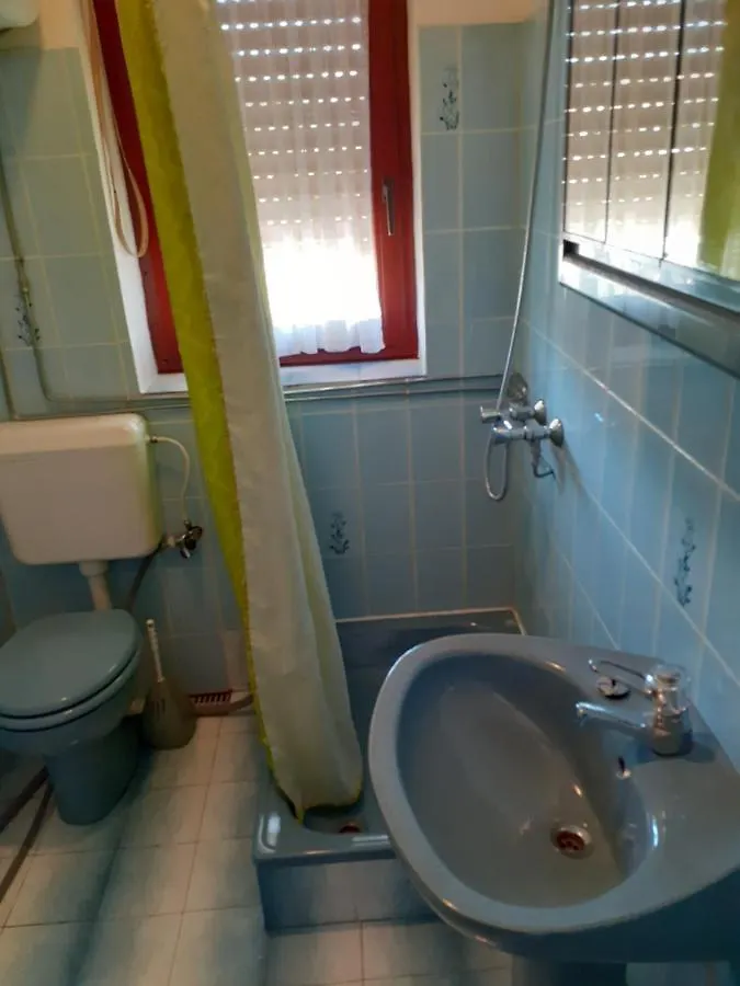 דירה Rubesi Apartmani Subasic
