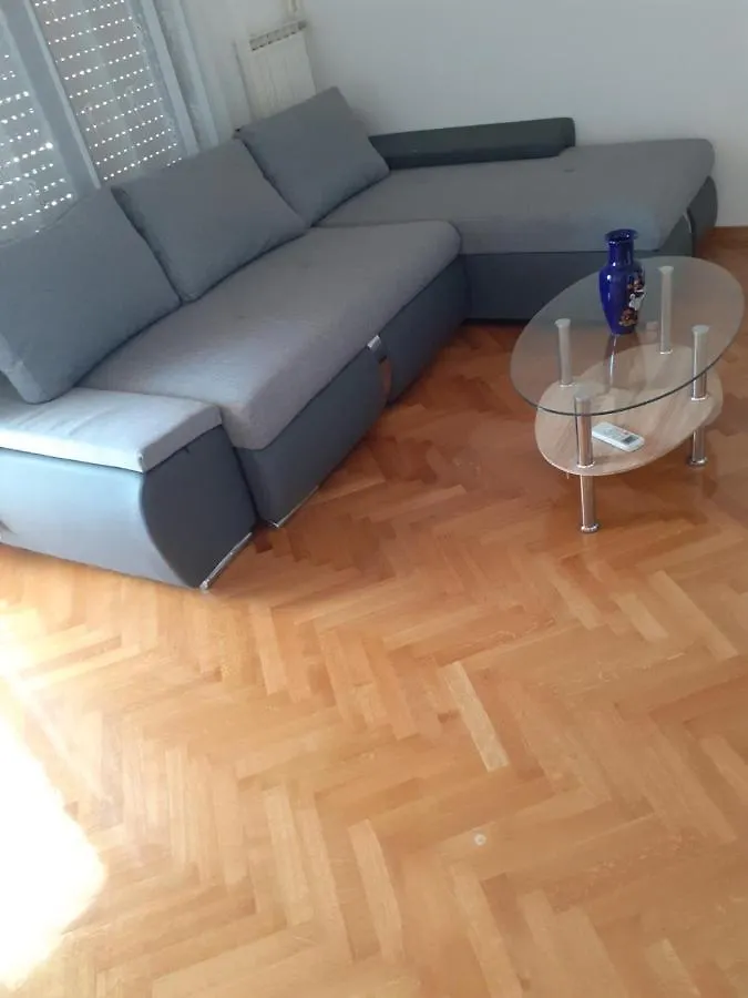 Rubesi Apartmani Subasic 0*,